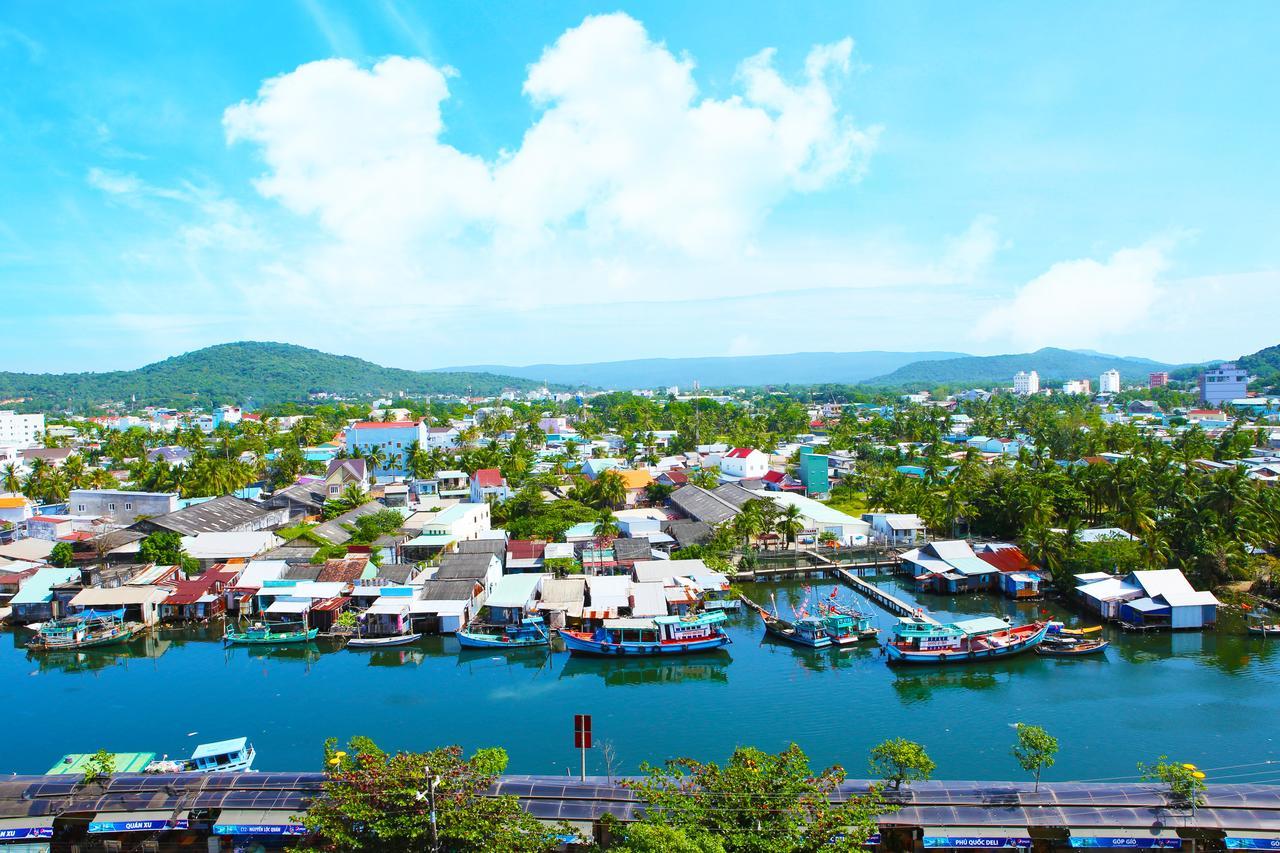 Quang Trung Phu Quoc Hotel Bagian luar foto