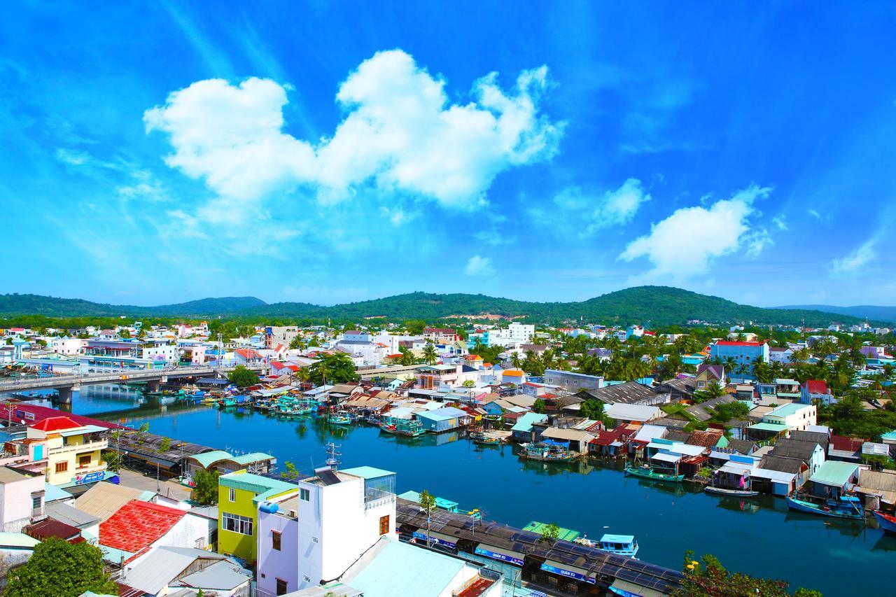 Quang Trung Phu Quoc Hotel Bagian luar foto